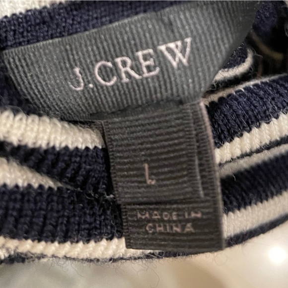 Jcrew Navy/white striped wool turtleneck. Large extra long cuffs - Picture 6 of 6